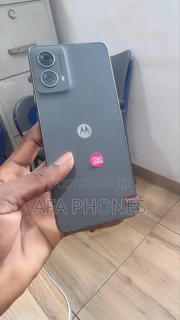 New Motorola Moto G Power (2025) 128 GB Gray · Photo 1