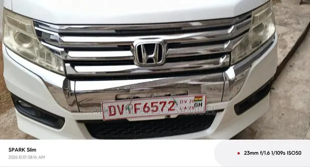 Honda Stepwgn 2013 White · Photo 1