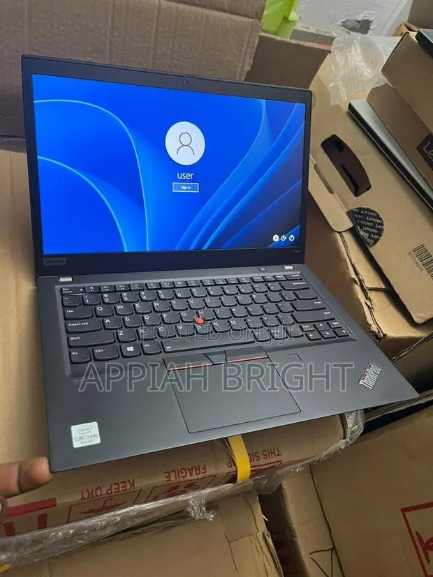 Laptop Lenovo ThinkPad X380 Yoga 8GB Intel Core i5 SSD 256GB · Photo 1