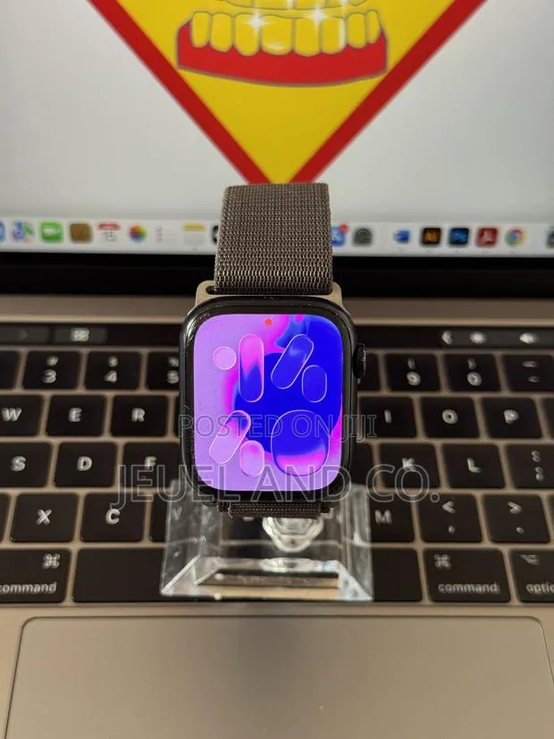 Apple Watch Series 7 45mm · Photo 1