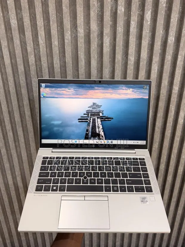 Laptop HP EliteBook 840 G7 8GB Intel Core i5 SSD 256GB · Photo 1