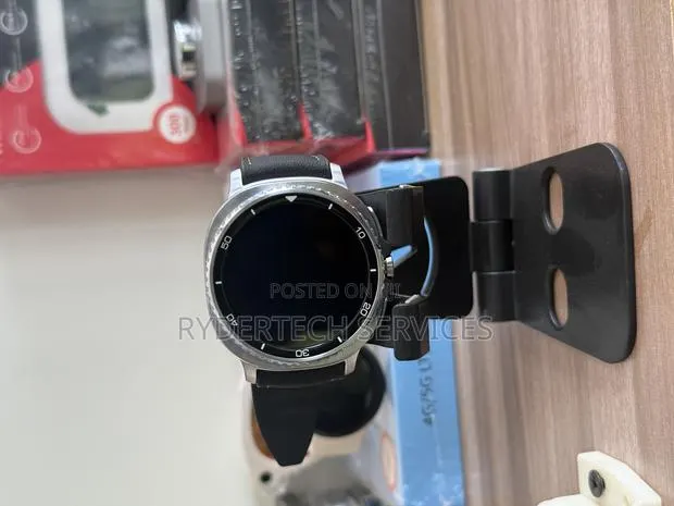 Samsung Watch 8 Classic · Photo 1