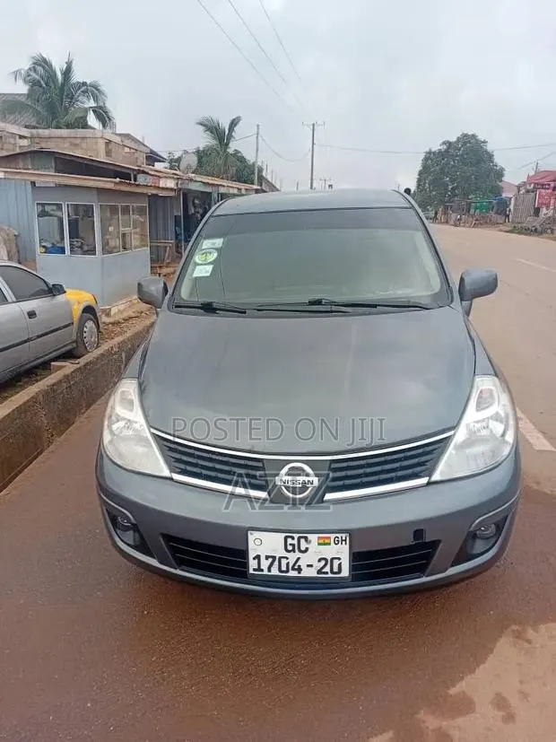 Nissan Versa 2007 Gray · Photo 3