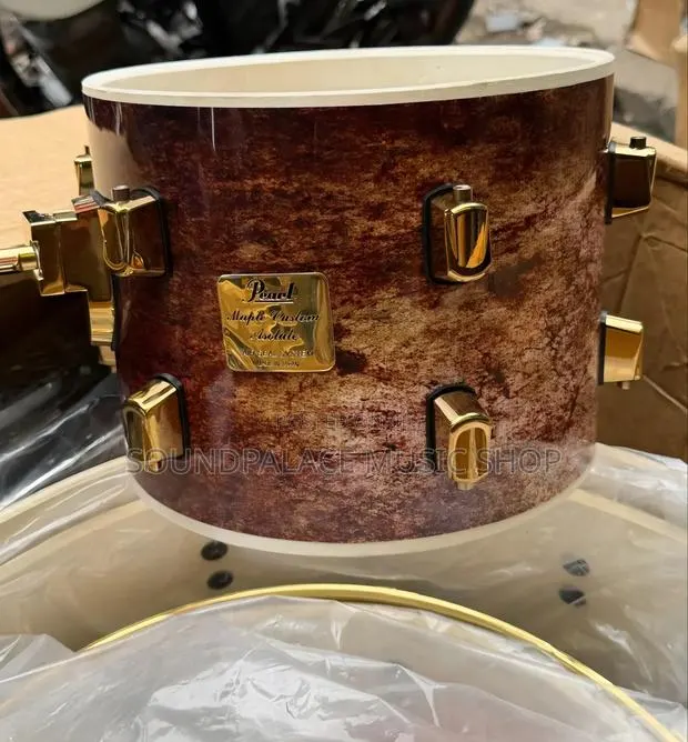 Pearl Maple Custom Absolute 5set Drums · Photo 1
