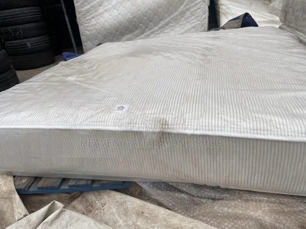 Mattress Queen Size · Photo 1