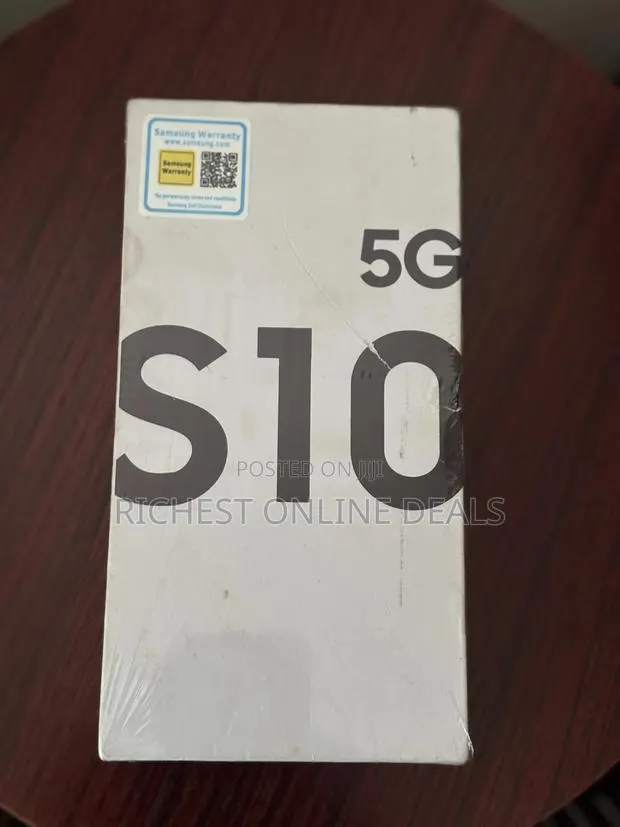 New Samsung Galaxy S10 5G 256 GB Black · Photo 1