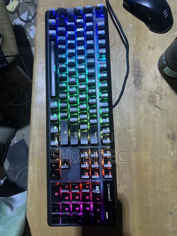 Steelseries Apex 5 RGB Keyboard