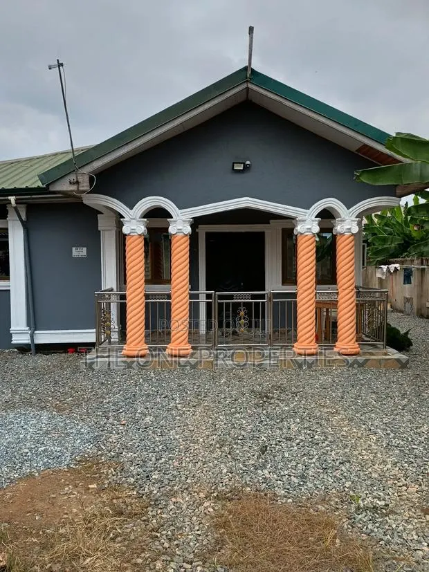 3bdrm House in Adjen Kotoku, Amasaman for sale