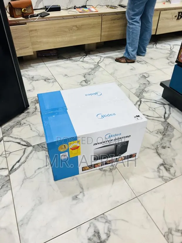 Fresh in Box Midea EM9P032MO-B 30L Countertop Microwave(Inverter) · Photo 1