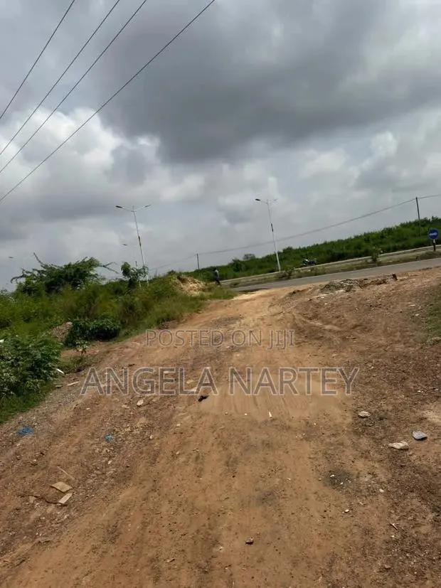 Four Acres Roadside Land for Sale at Borteyman · Photo 1