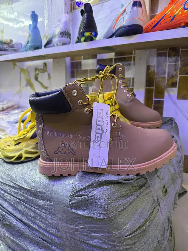 Men Shoe Sneakers · Photo 1