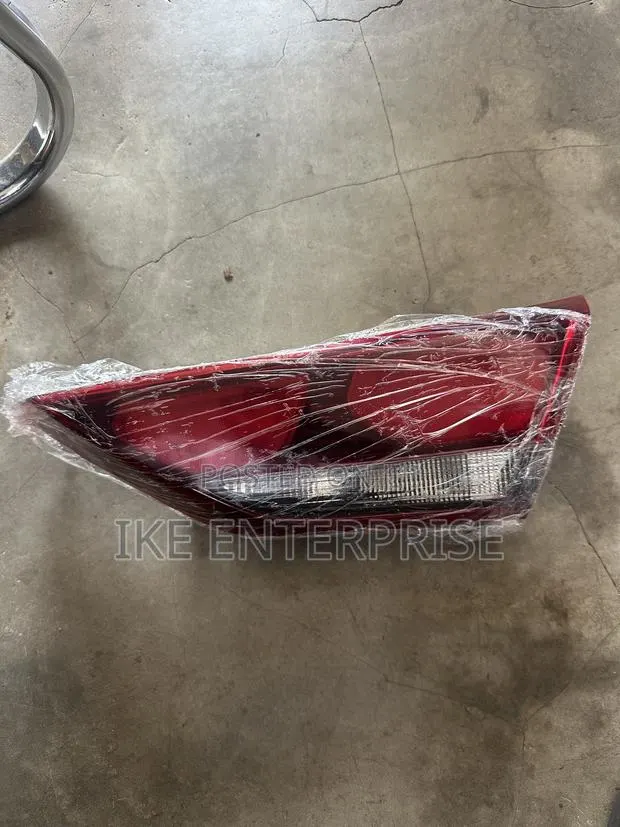 Hyundai Elantra Boot Light 2017,2018 · Photo 1