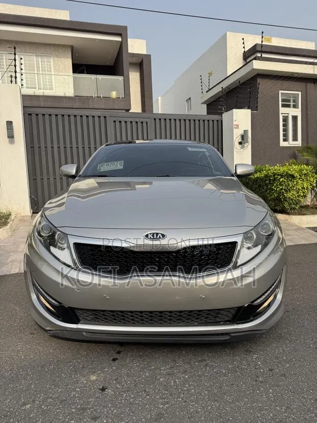 Kia K5 2.0 500h 2015 Gold · Photo 1