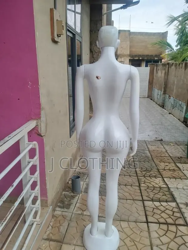 Mannequins · Photo 1
