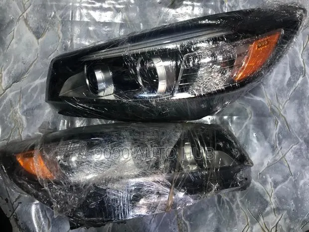 Kia Sorento 2015, 2016, 2017, 2018, 2019 Headlight – Foreign Used · Photo 1