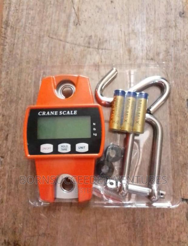 Digital Weighing Luggage Scale · Photo 1