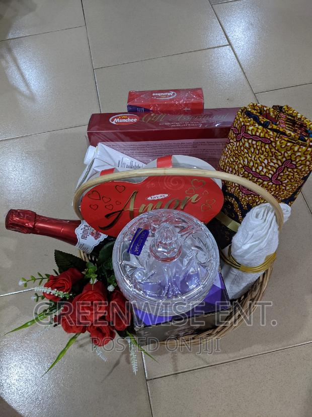 Festive Elegance Hamper · Photo 2