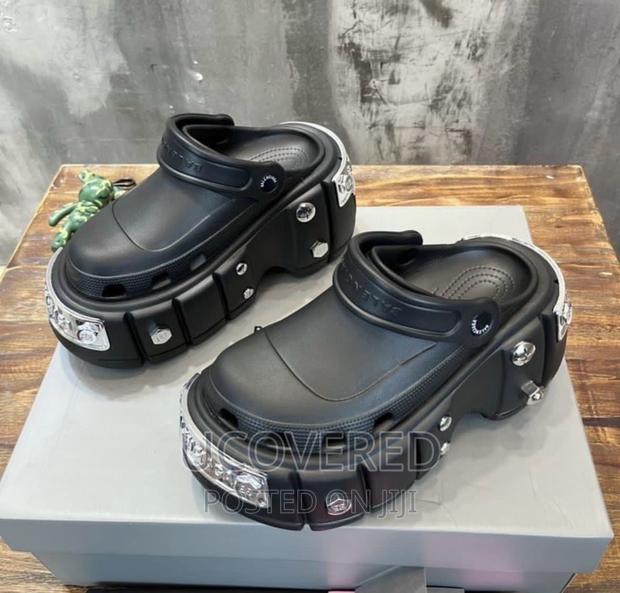 Balenciaga Hardcrocs Slides/Slippers · Photo 1