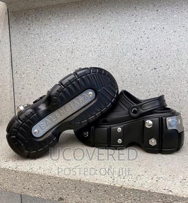 Balenciaga Hardcrocs Slides/Slippers · Photo 6