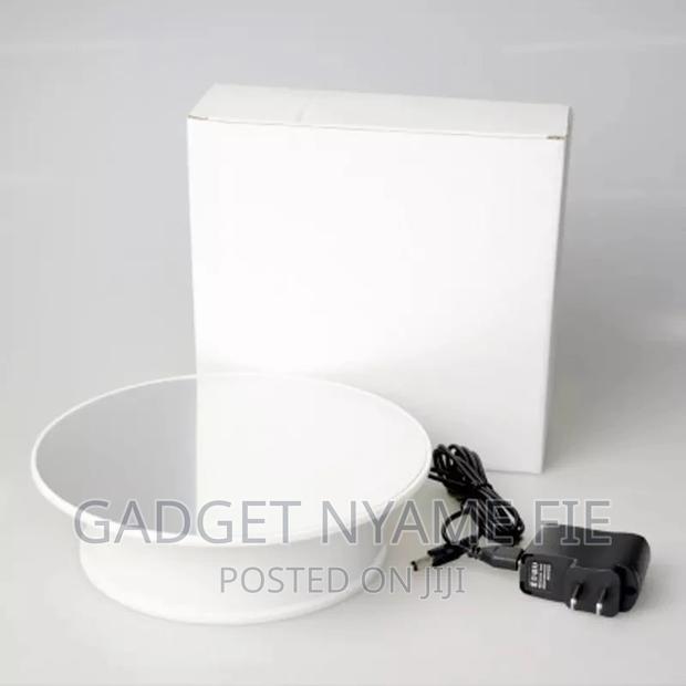 360 Degrees Rotating Display Stand - 36cm · Photo 2