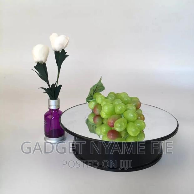 360 Degrees Rotating Display Stand - 36cm · Photo 1