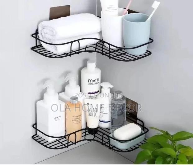 Bathroom Shelf · Photo 1