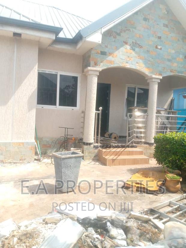 3bdrm House in E A Properties, Frafraha for sale · Photo 4