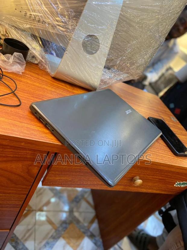 New Laptop Acer AS5755 2GB Intel SSHD+SSD 72GB · Photo 5