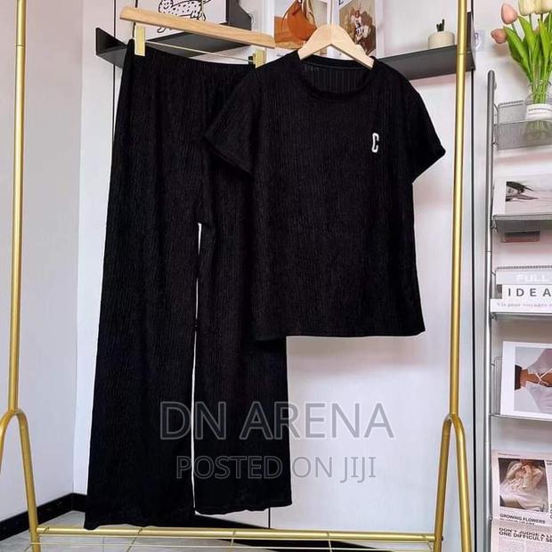 Solid Women 2pcs Casual Wear · Photo 5