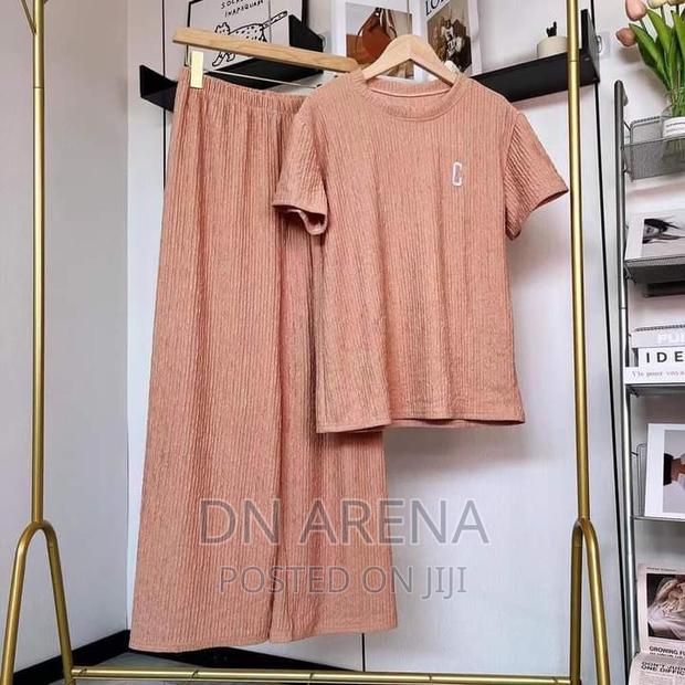 Solid Women 2pcs Casual Wear · Photo 6