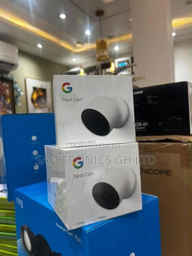 Original White Nest Cam Security Battery Camera · Photo 1