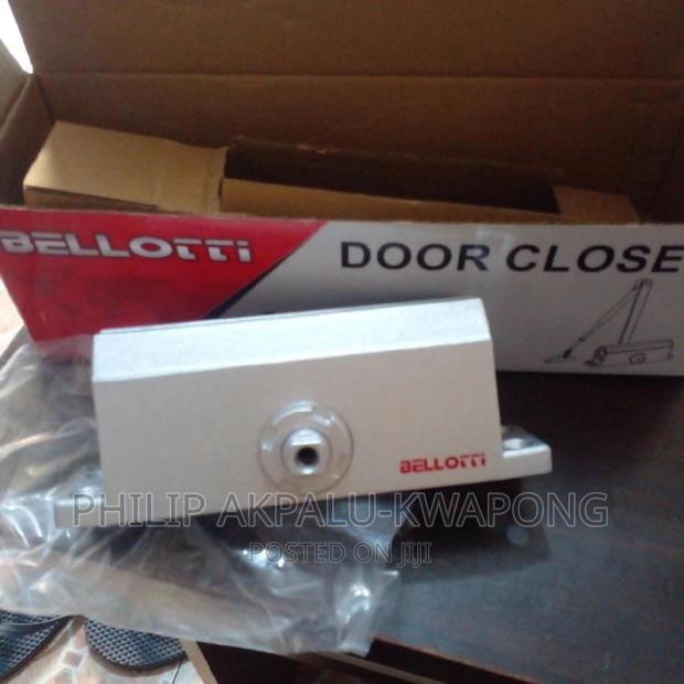 Door Closer · Photo 1