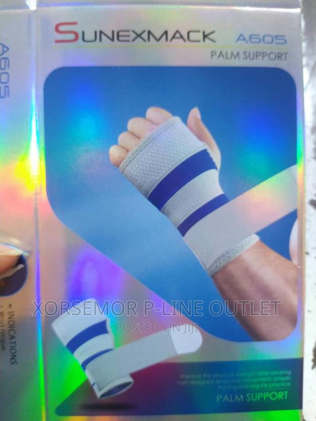 Wrist Lastic Support Belt · Photo 3