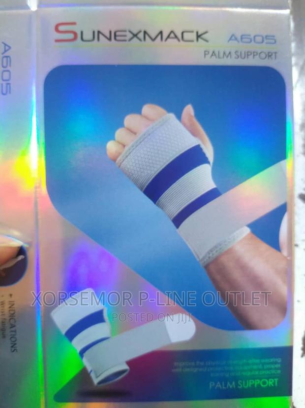 Wrist Lastic Support Belt · Photo 1