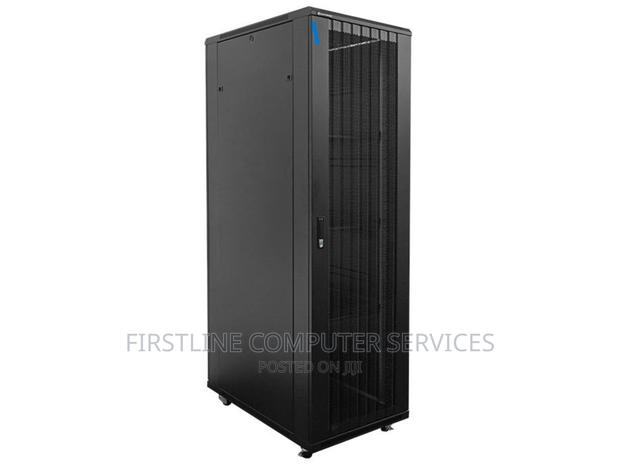 42U Server Rack · Photo 2