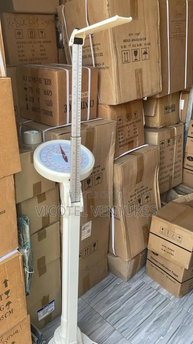 Weighing Scale With Height Measure · Photo 1