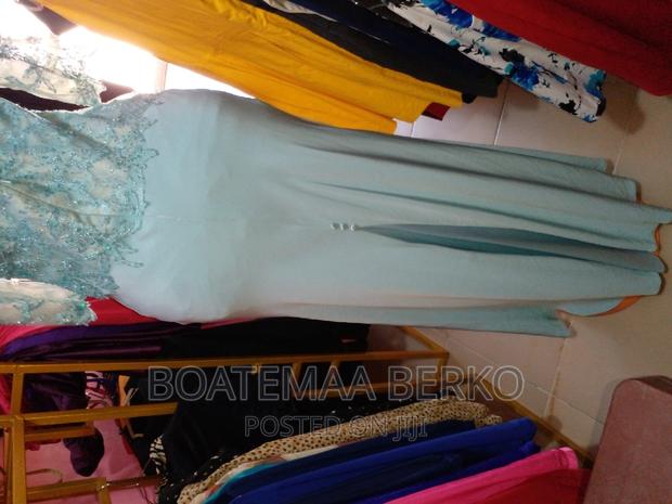 Women's Evening Wear · Photo 3