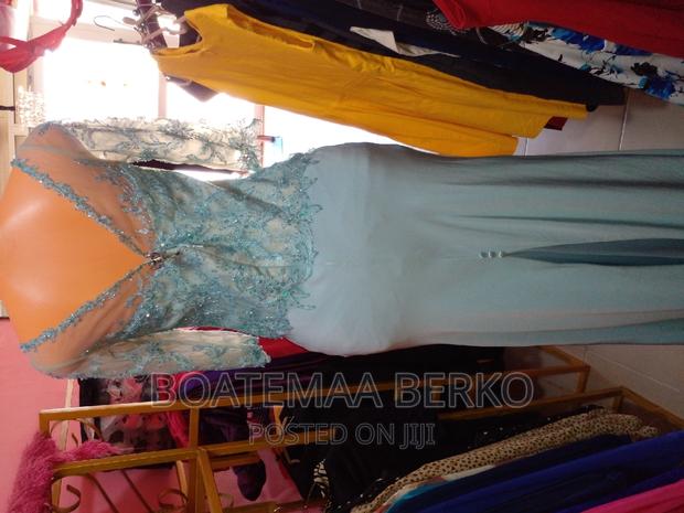 Women's Evening Wear · Photo 4