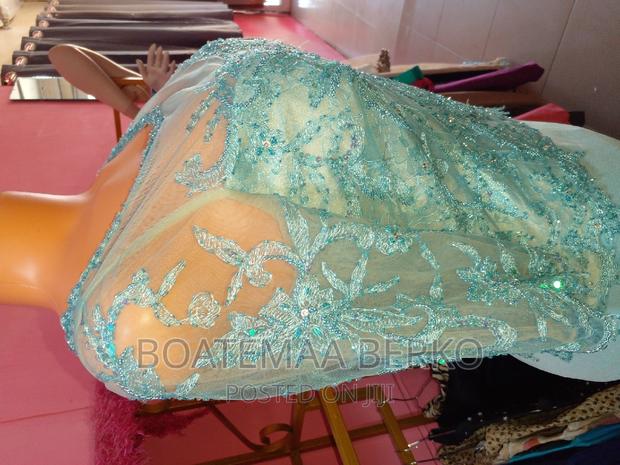Women's Evening Wear · Photo 6