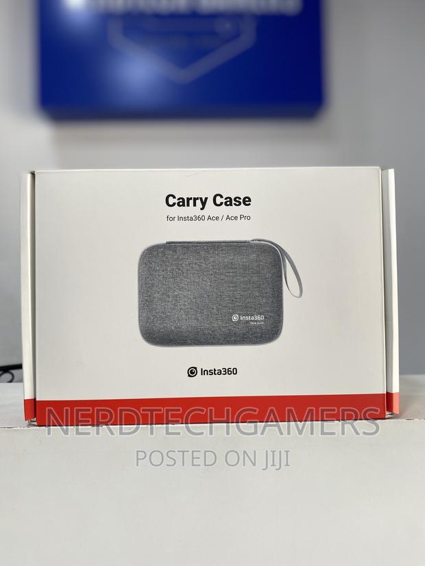 Insta360 Carry Case for Ace / Ace Pro · Photo 1