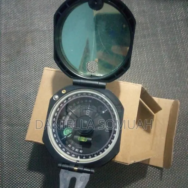 Brunton Mold Compass · Photo 1