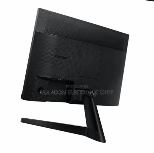 Newly in Stock Samsung(S24C310EAM)24” Essential Monitor. · Photo 1