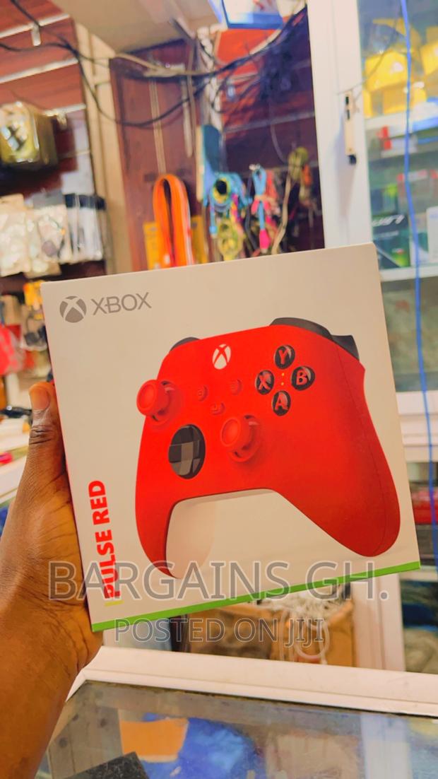 Original Xbox Series S/X Wireless Controllers · Photo 5
