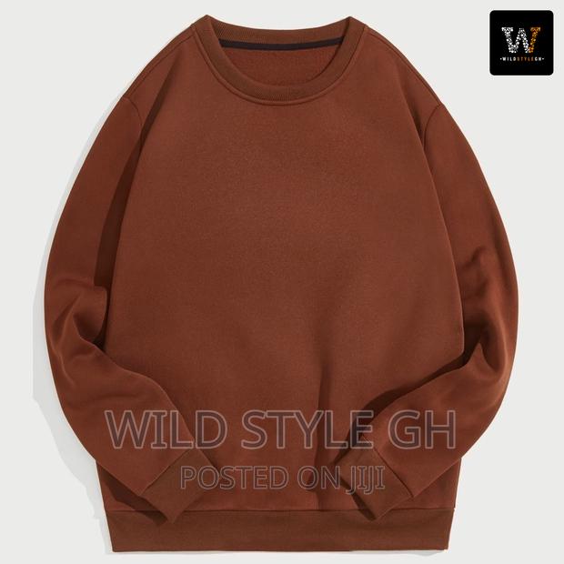 Quality Plain Sweatshirts · Photo 4