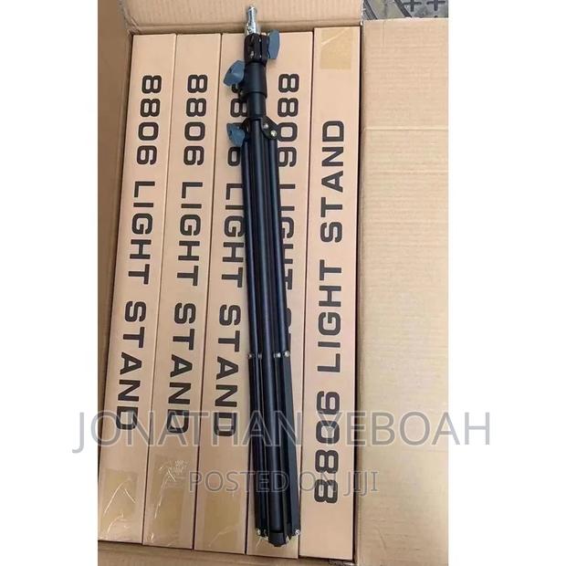 Heavy Duty Tripod Stand for Ringlights /Studio Lights · Photo 3
