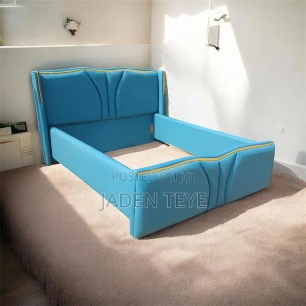Luxury Sky Blu Queen Size Bed. · Photo 1