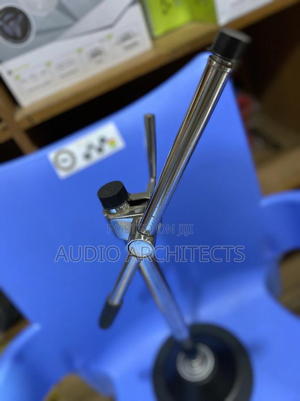 Bass Drum Microphone Stand · Photo 1