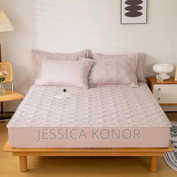 Mattress Protector Available in All Sizes · Photo 1