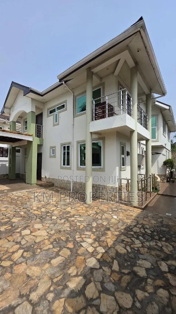 2bdrm Duplex in Cantonments for rent · Photo 1