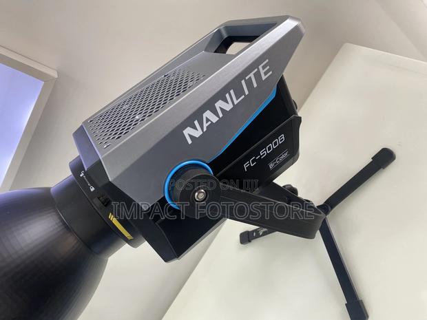 Nanlite Fc500b Bi-color Led Spotlight · Photo 2